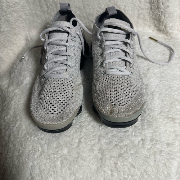 Nike Vapor Air Max Flyknit 2 Greyish White with Gold Swoosh. Women 7 - Picture 3 of 6